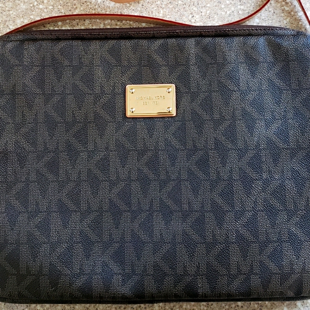 Michael Kors Jet Set Laptop Carrier with Strap